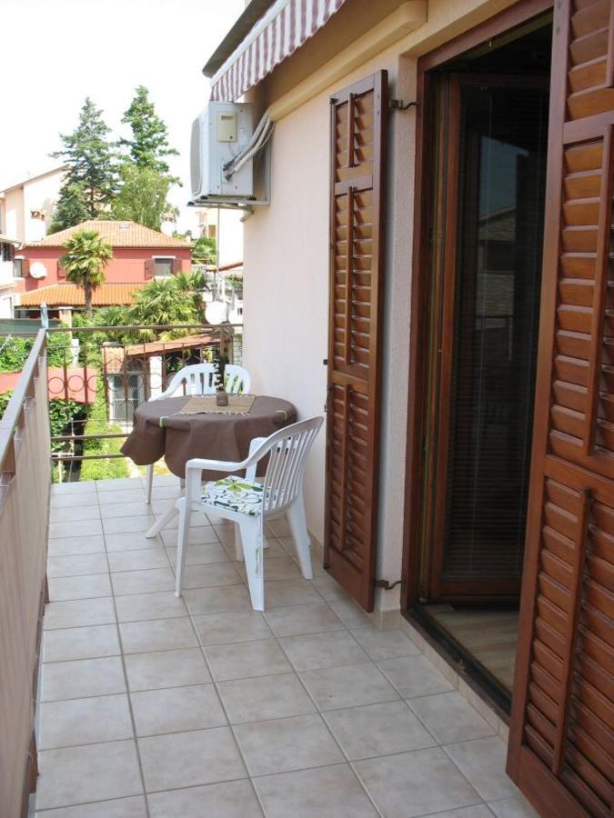 Accomodation Noki21 Ровин Екстериор снимка