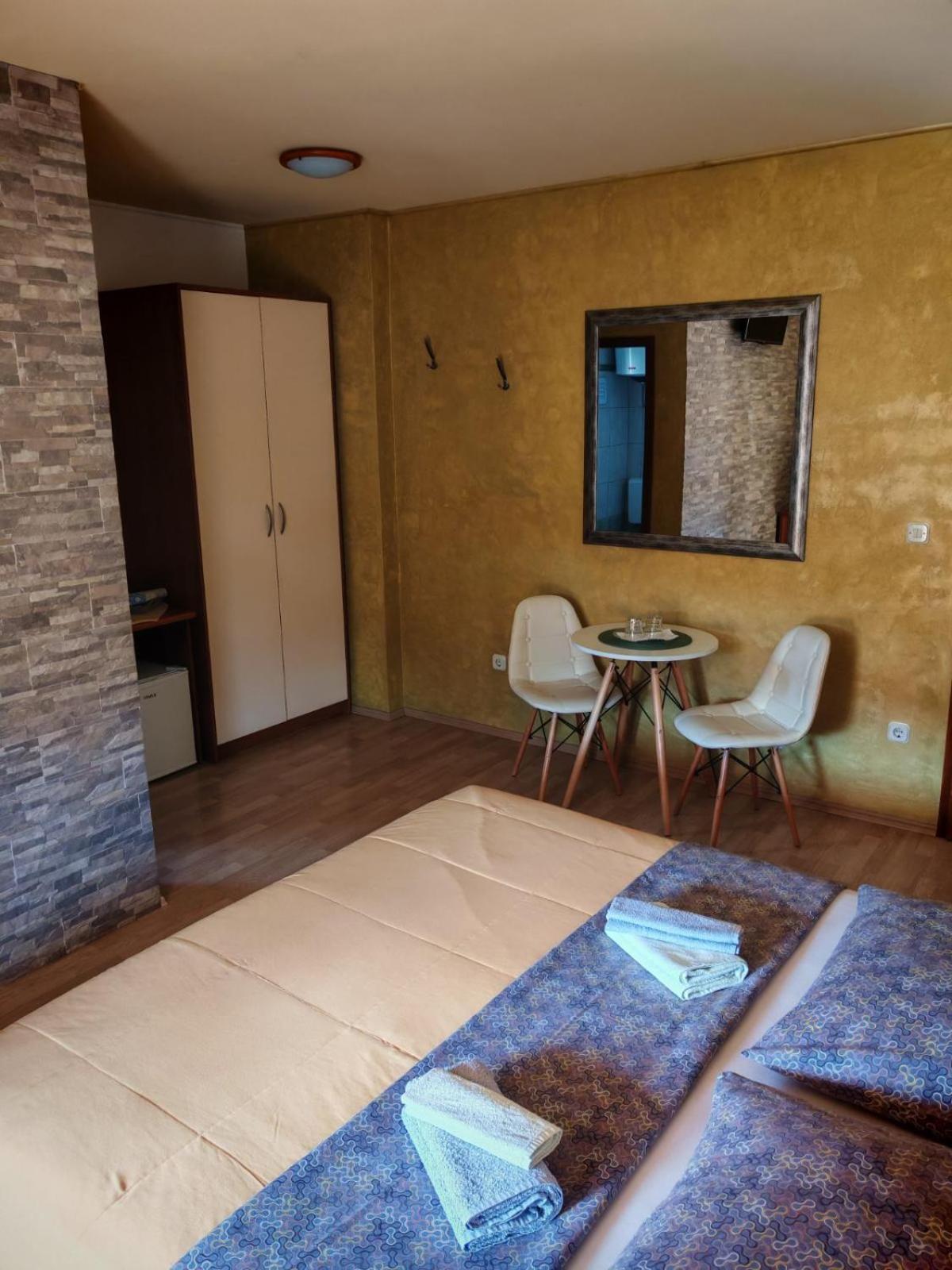 Accomodation Noki21 Ровин Екстериор снимка
